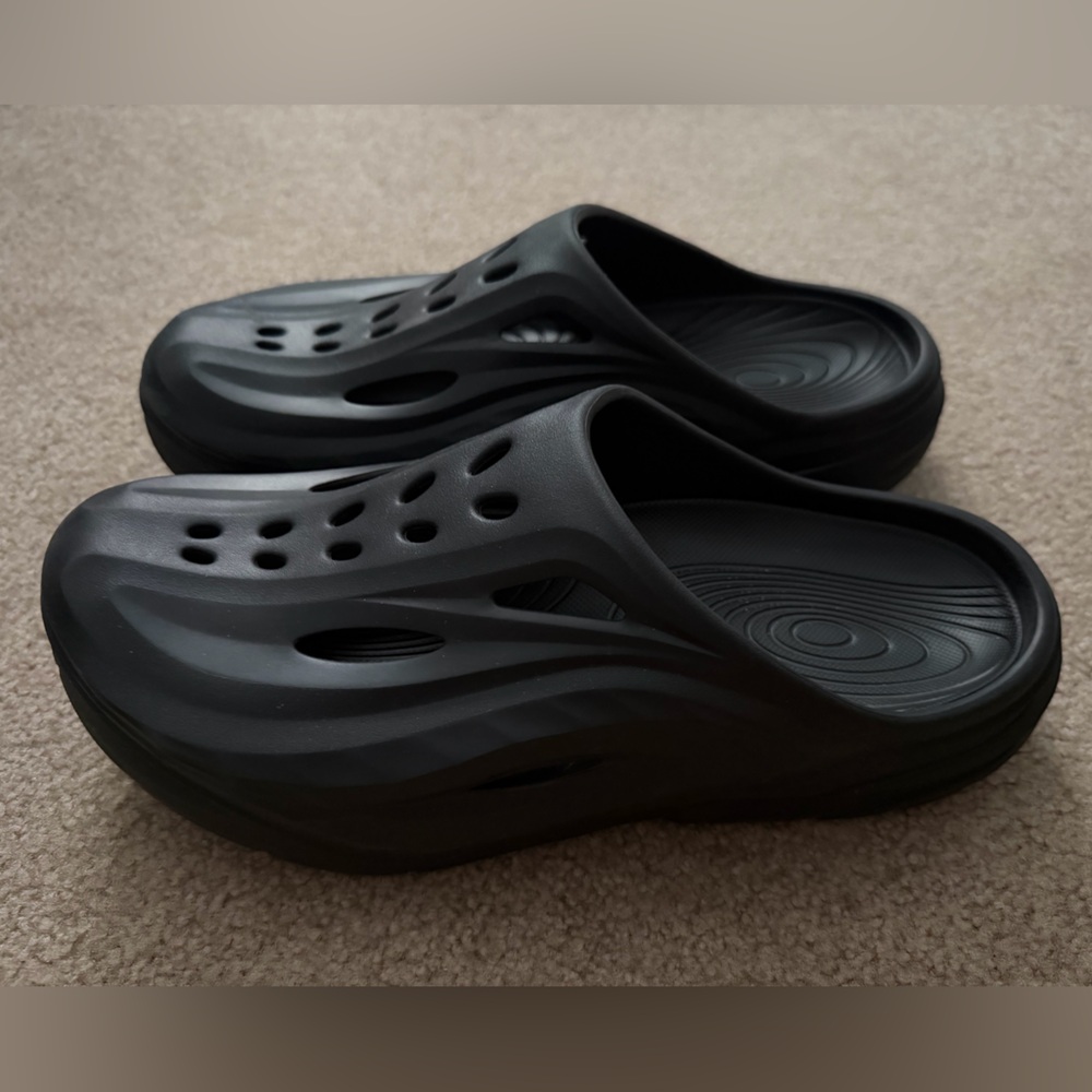 Hoka One One recovery slides